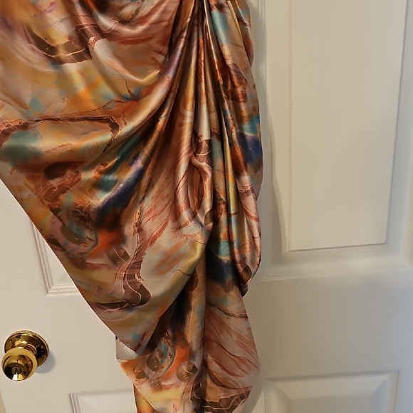 PrettyLittleThing Marble-Print Asymmetric Slip Dress - Peach, Blue & Cream - Picture 4 of 7
